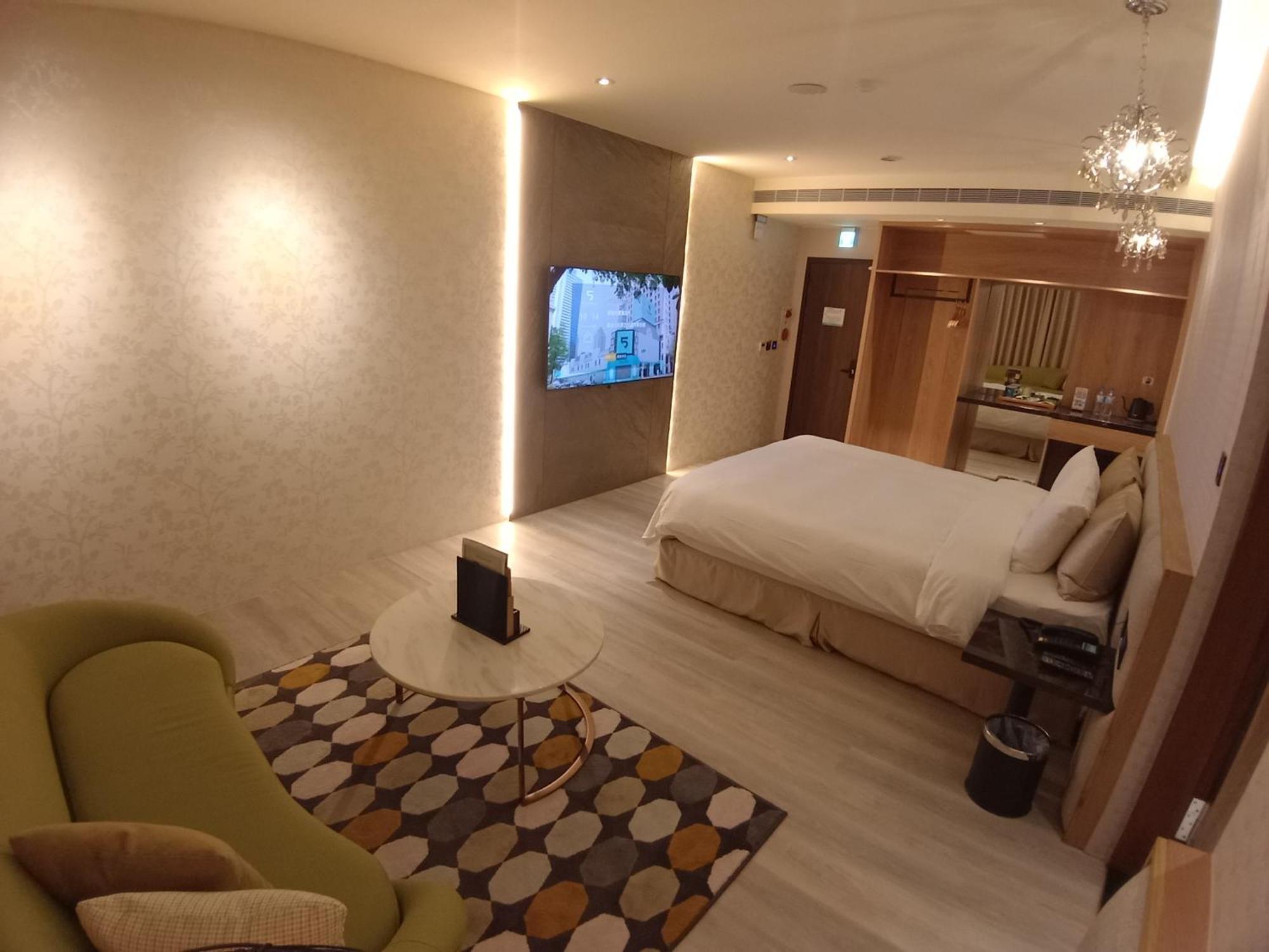 第五大道汽车旅馆 台中 外观 照片